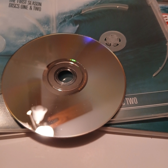 Sopranos Seasons 1,2,3 - Picture 9 of 14